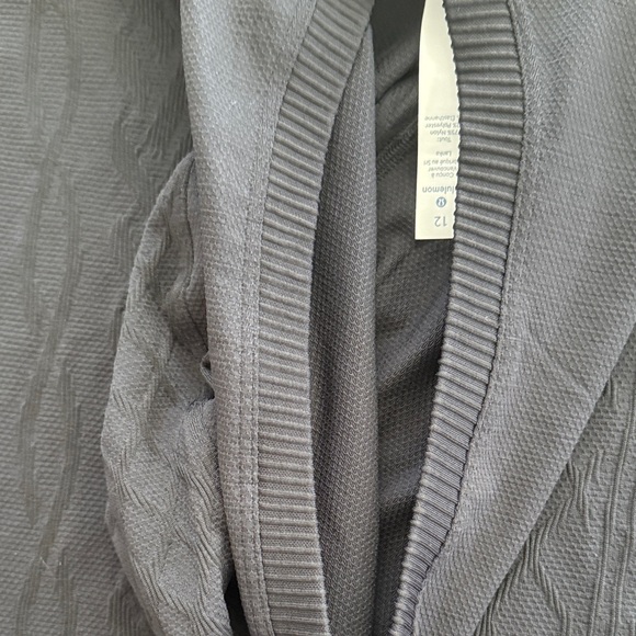 lululemon athletica black long sleeve top - Picture 4 of 7